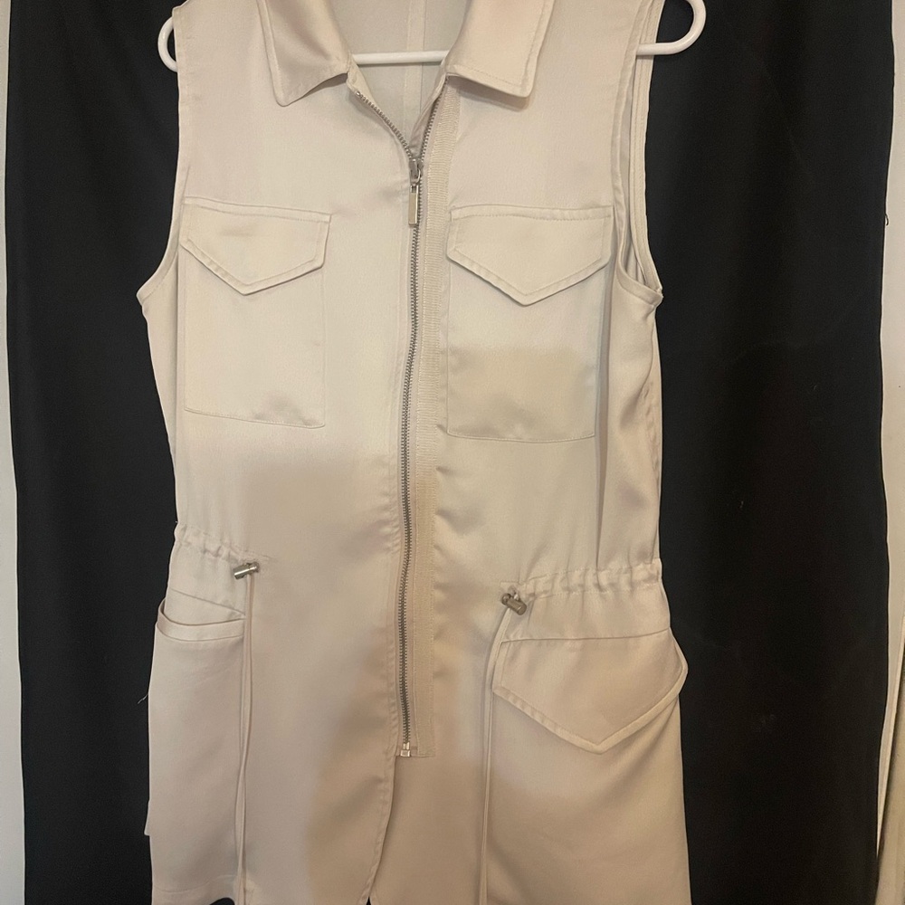 Women's Cream Sleeveless Jacket